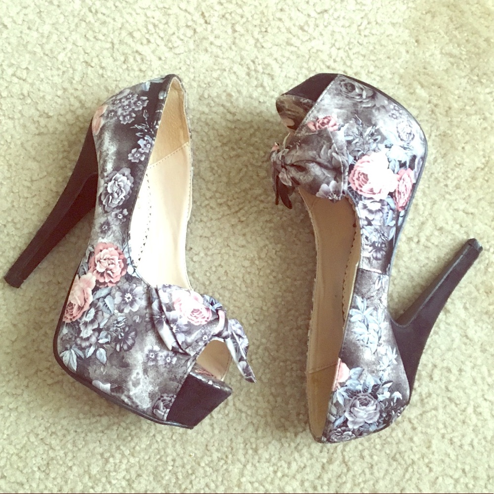 Floral Heel Pumps